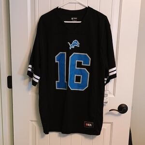 NWT Mens LARGE NFL Detroit Lions Jared Goff #16 Black and Blue Jersey